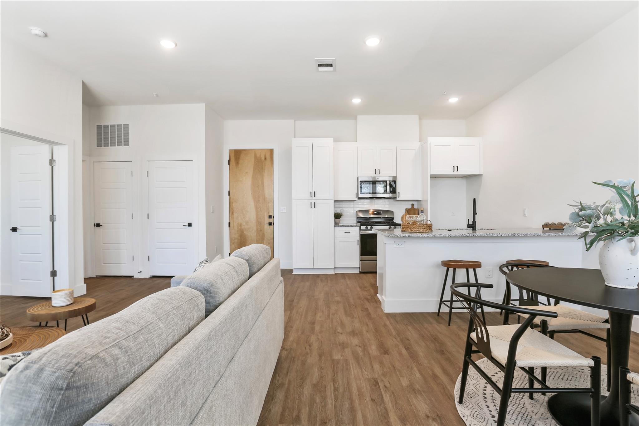 1811 Webberville RD #1209 — photo 4