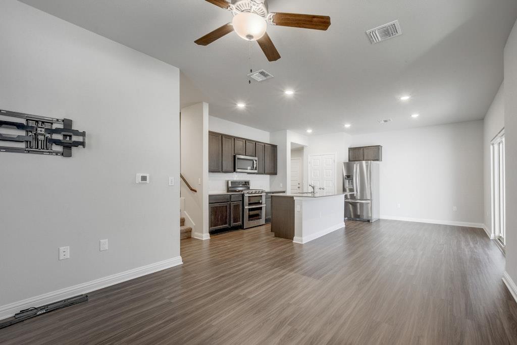 7800 Moody BND — photo 4