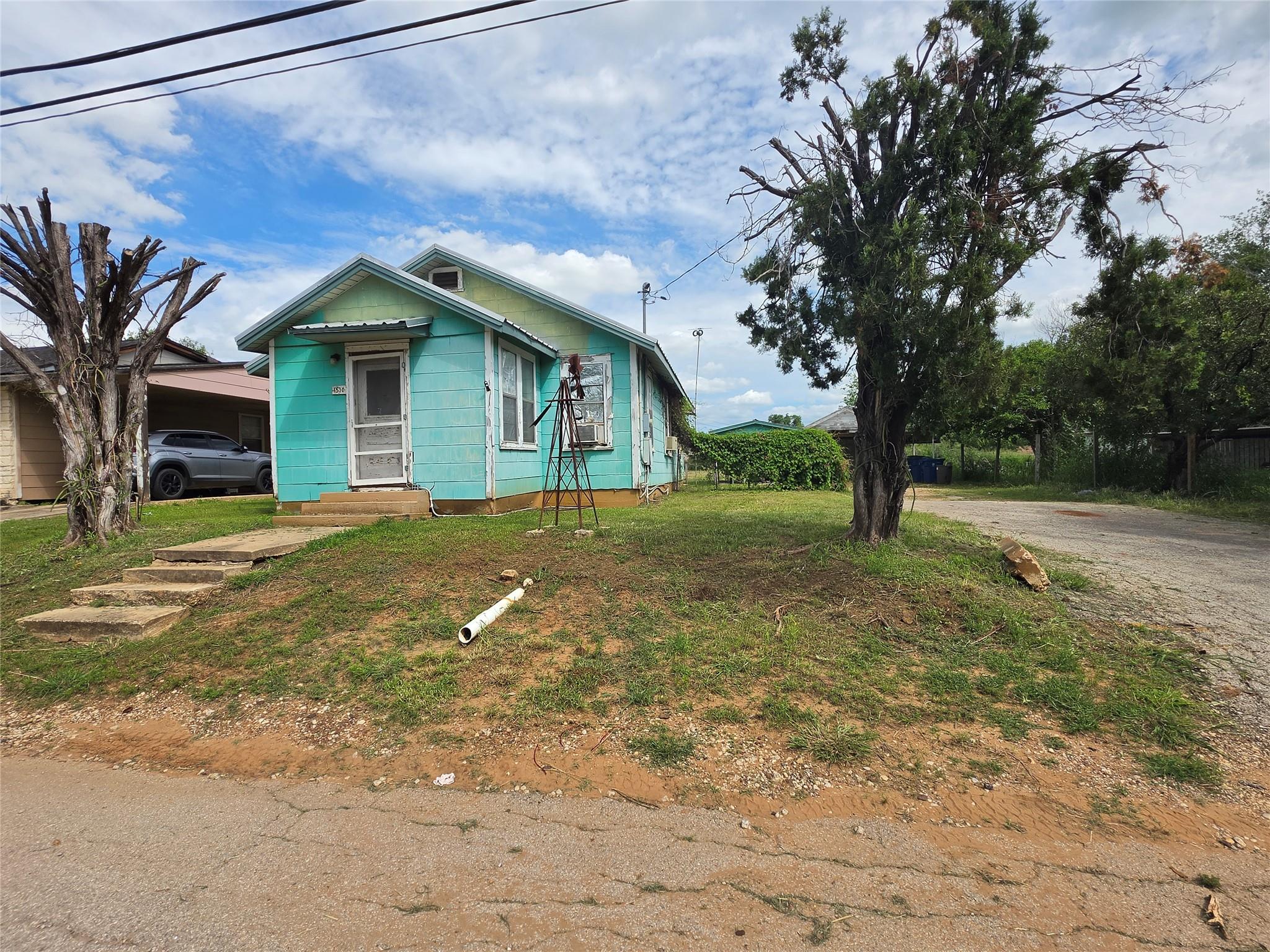 1510 A ST — photo 3