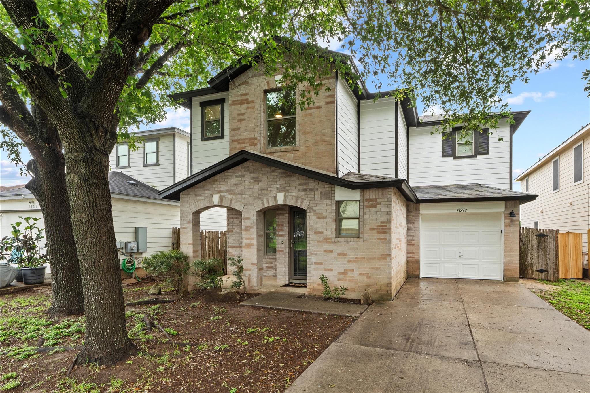 13213 Sea Biscuit DR