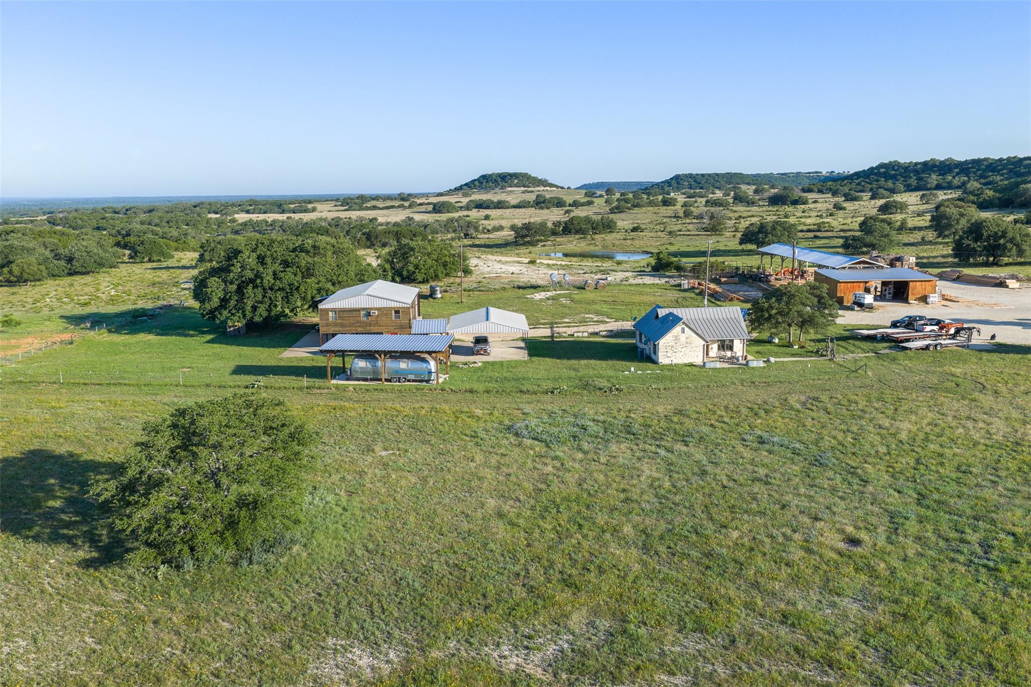 1081 County Road 1320 — photo 4