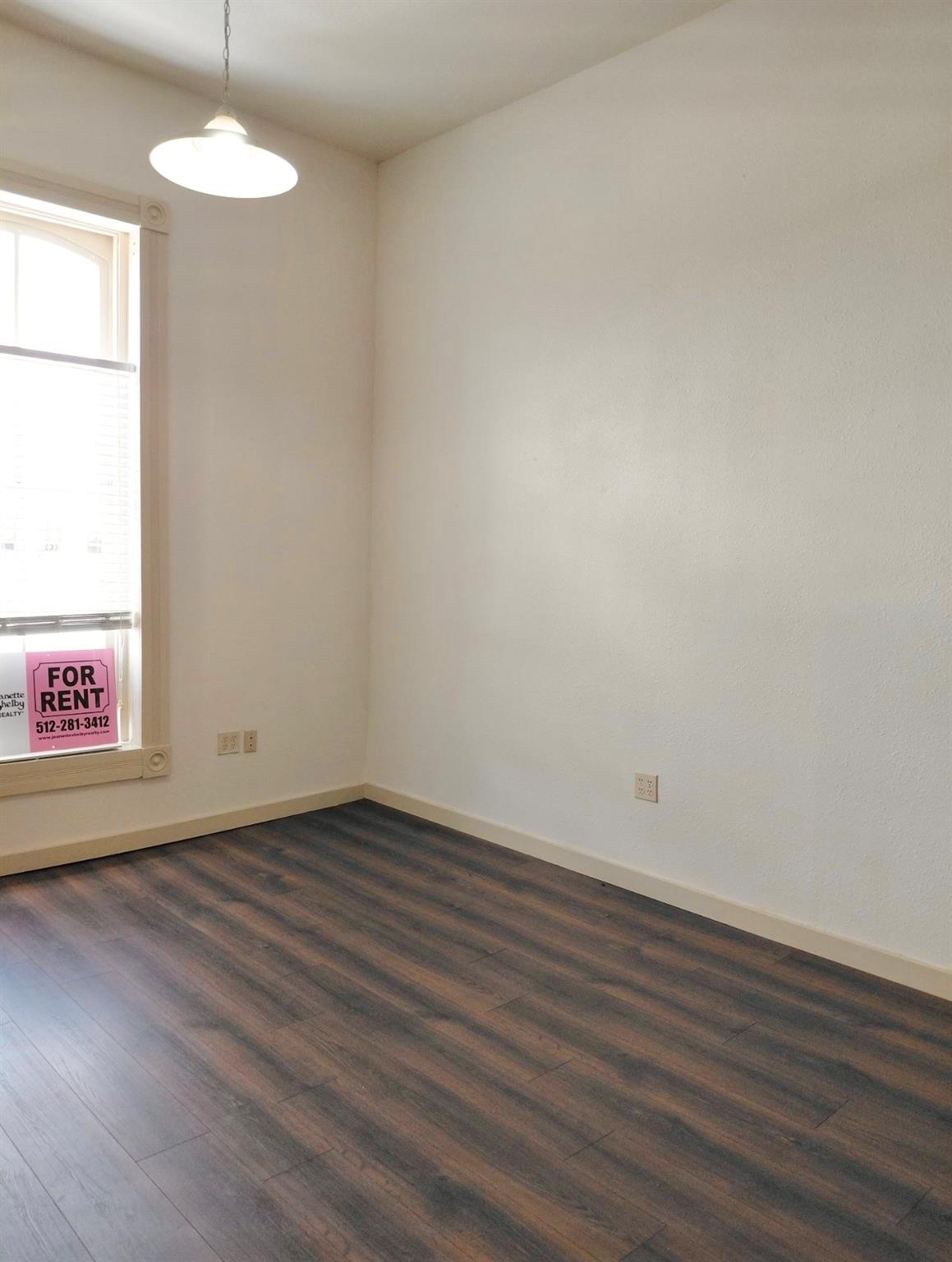 2 Depot Square ST #D — photo 4