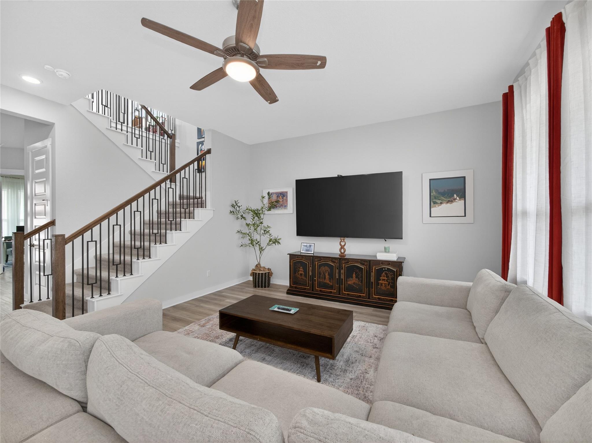 321 Lariat LOOP — photo 5