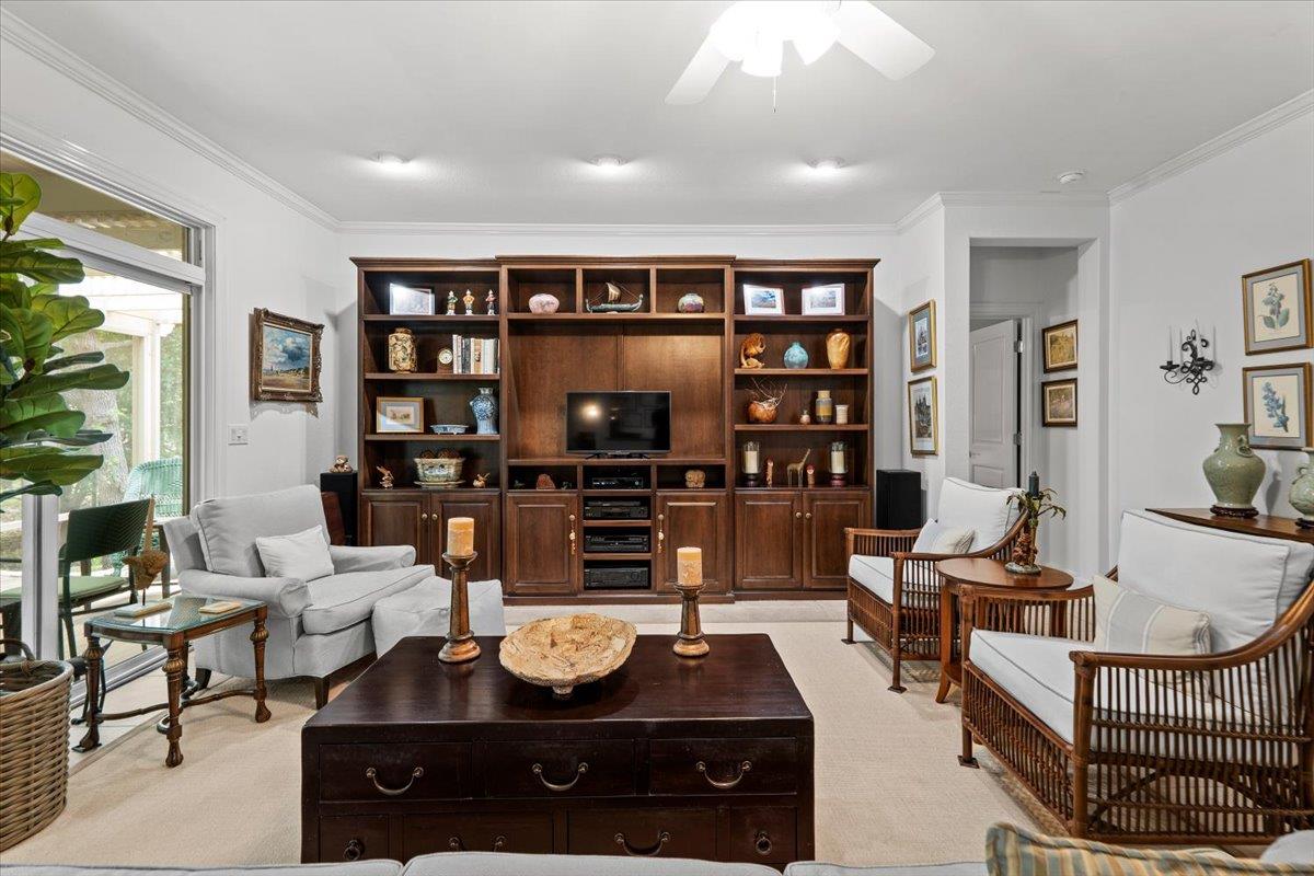 503 Breezeway LN — photo 5