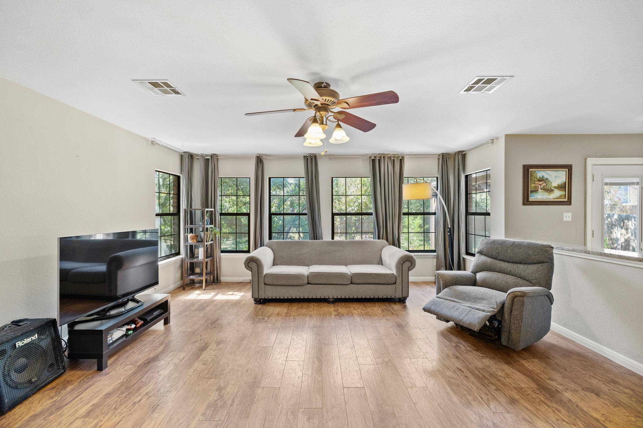 1209 Faber DR — photo 4