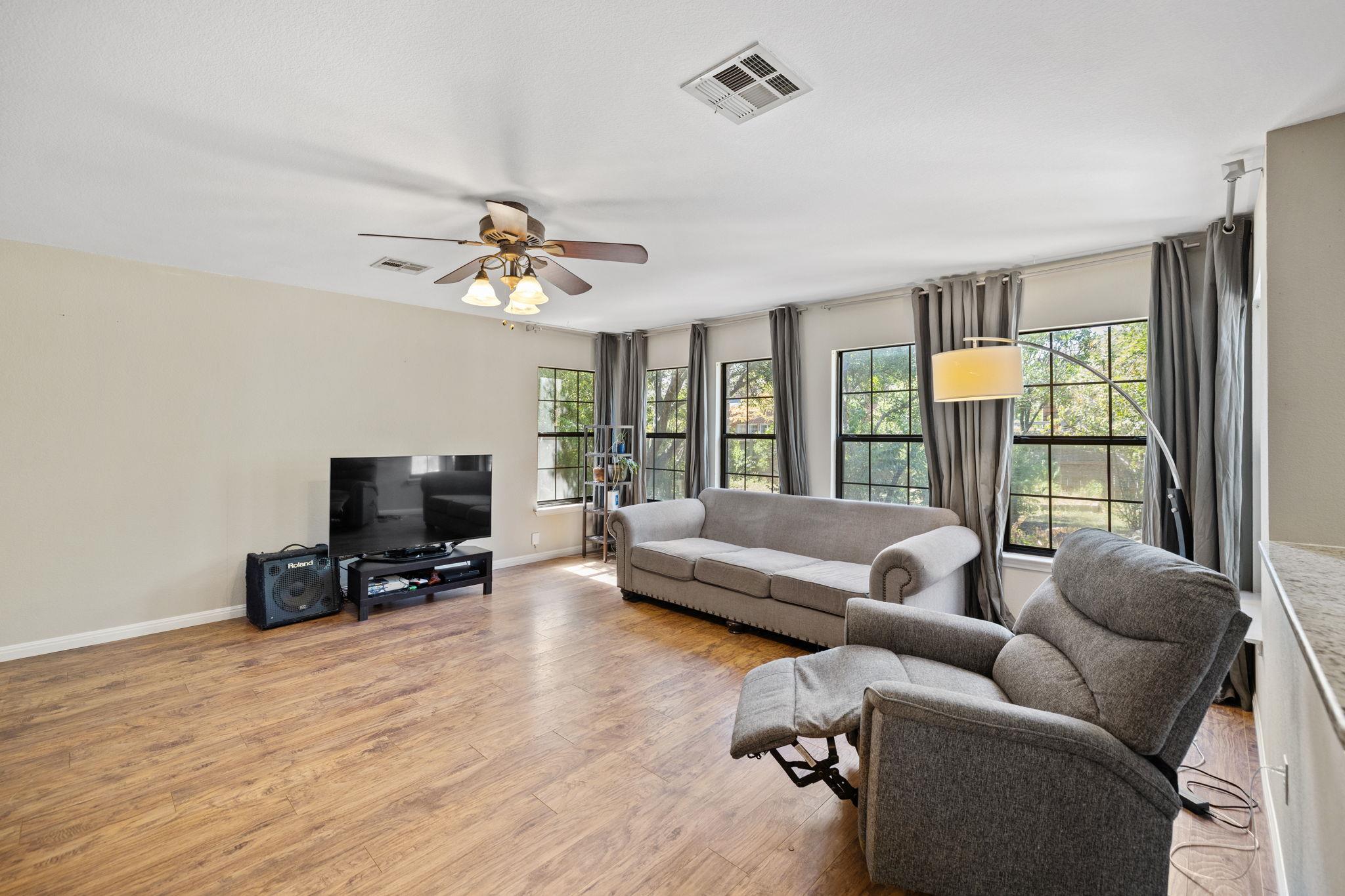 1209 Faber DR — photo 5