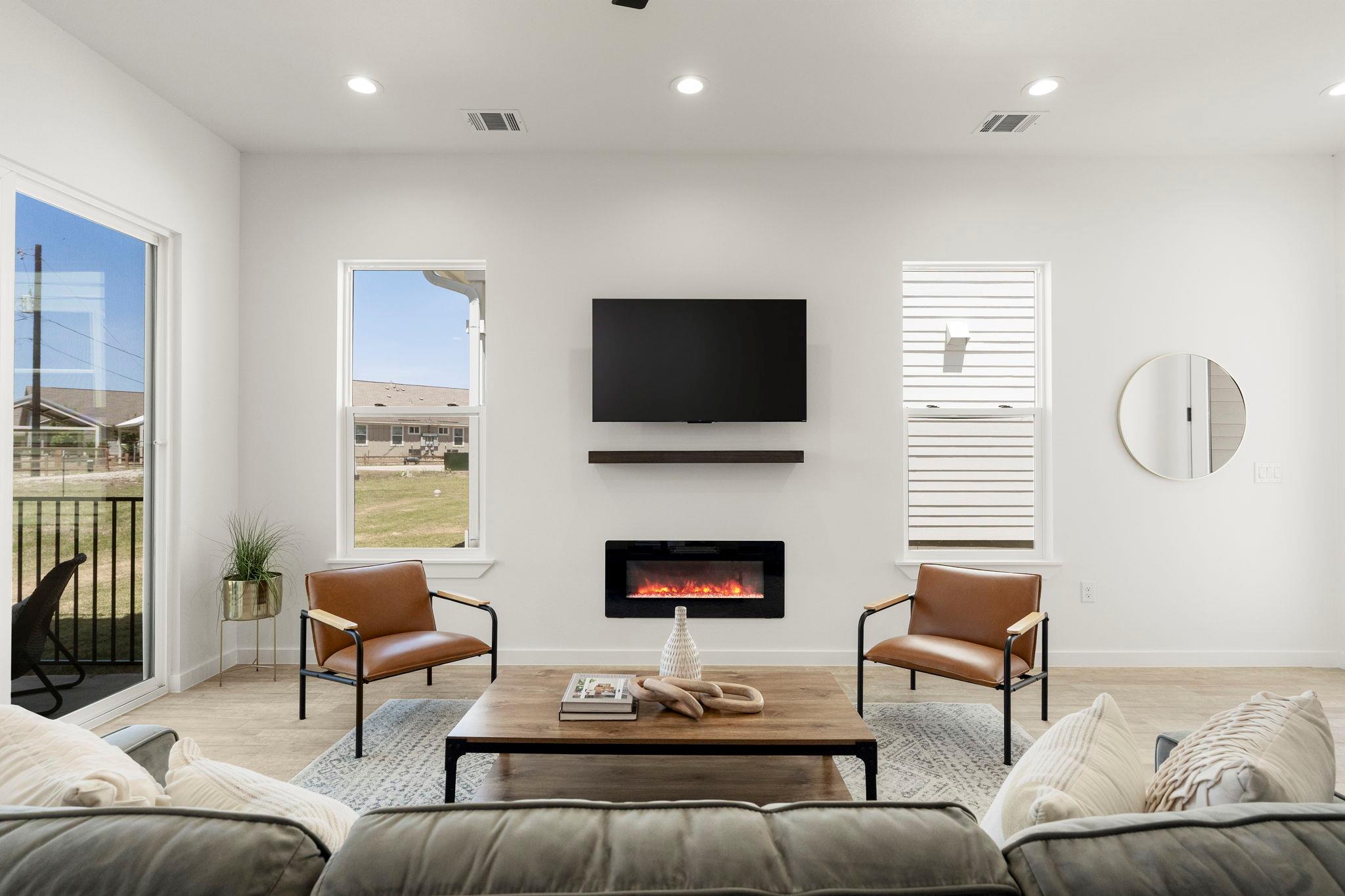 136 Lourdes CT #B — photo 4