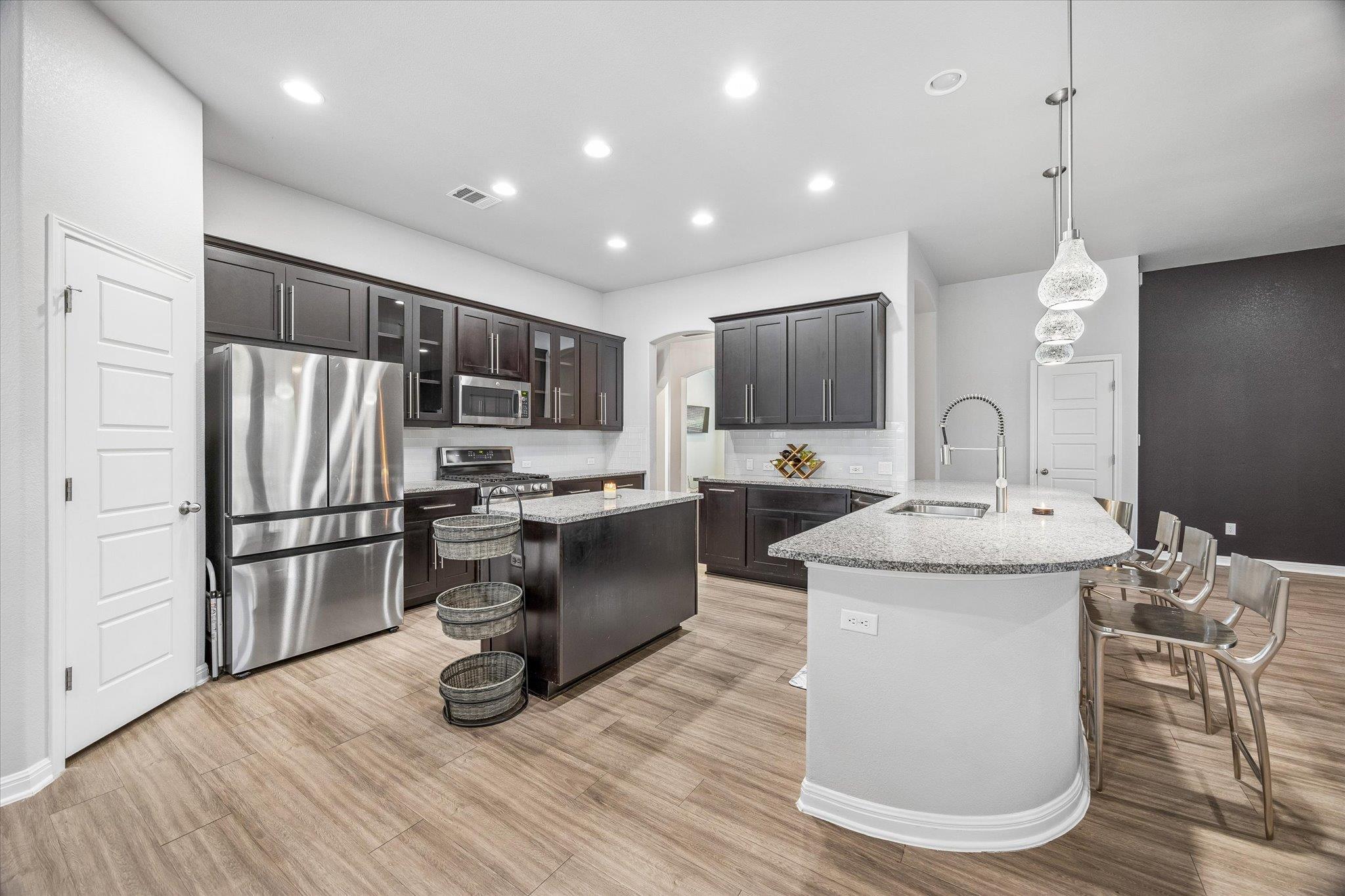 3025 Silvergrass CV — photo 5