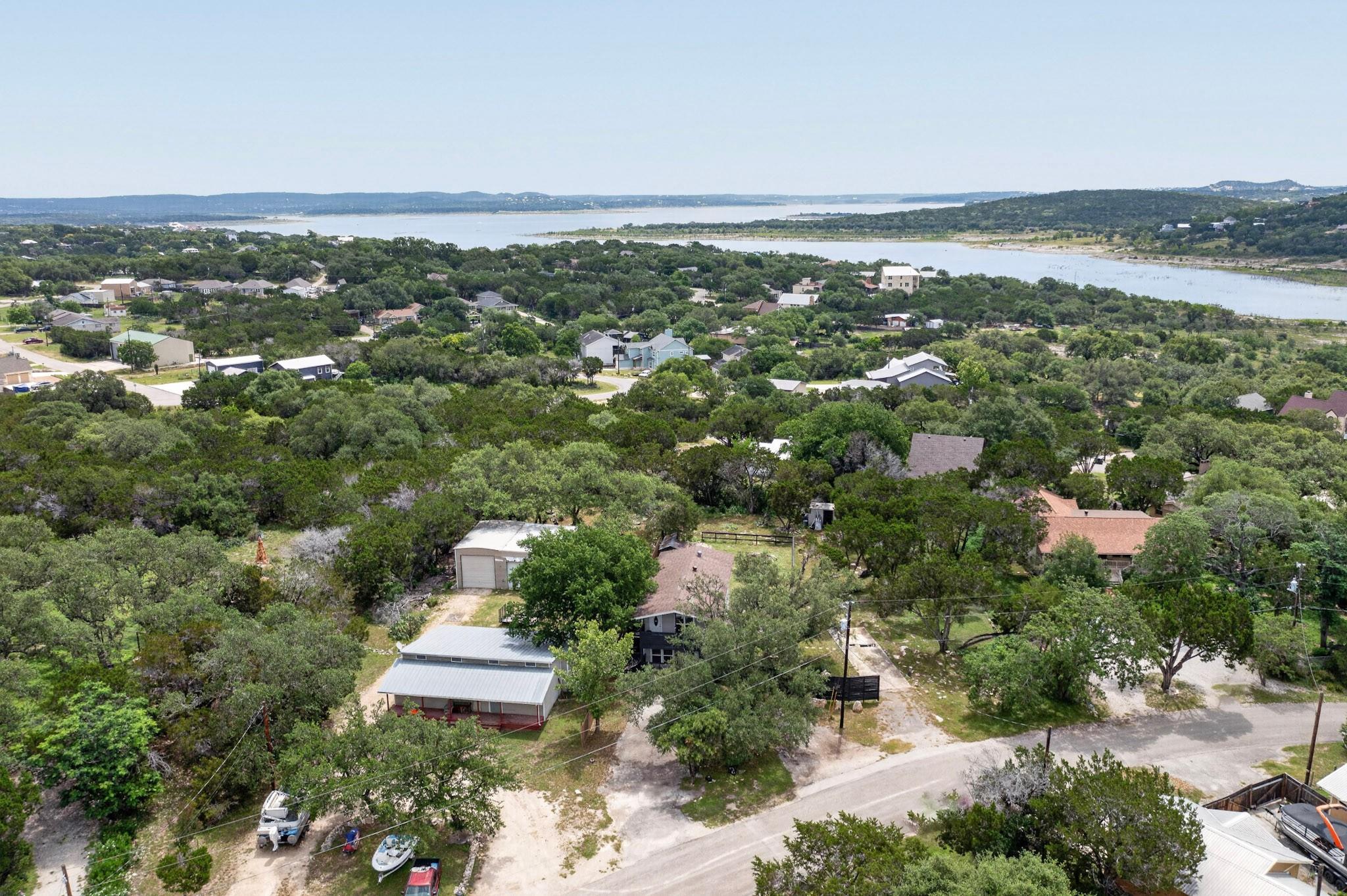 1070 Timberlane DR — photo 4