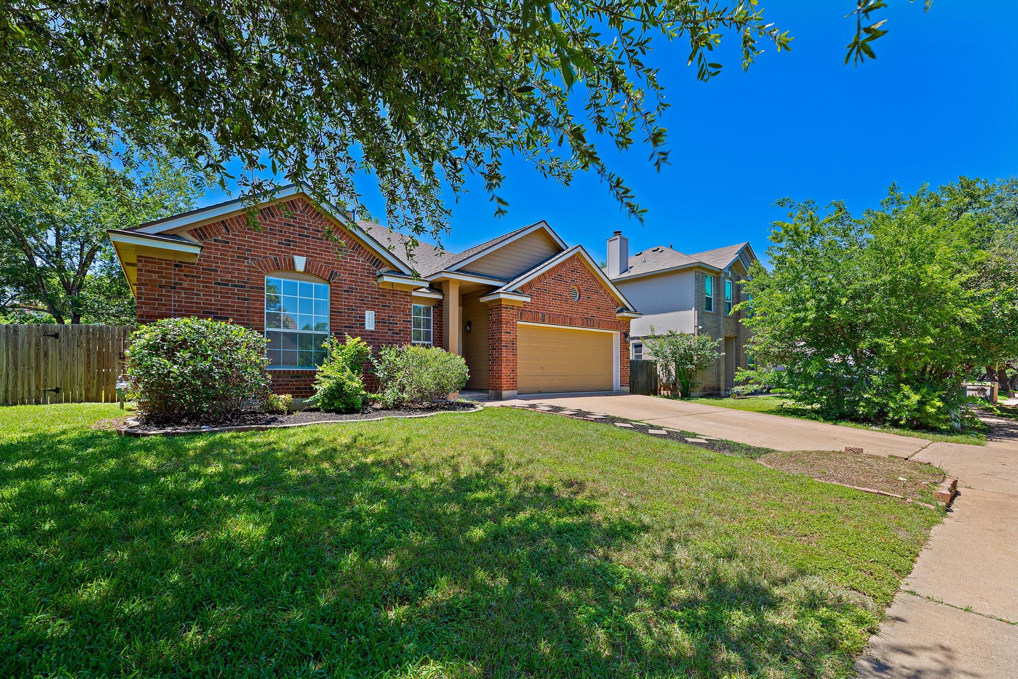 1605 Azalea DR — photo 3