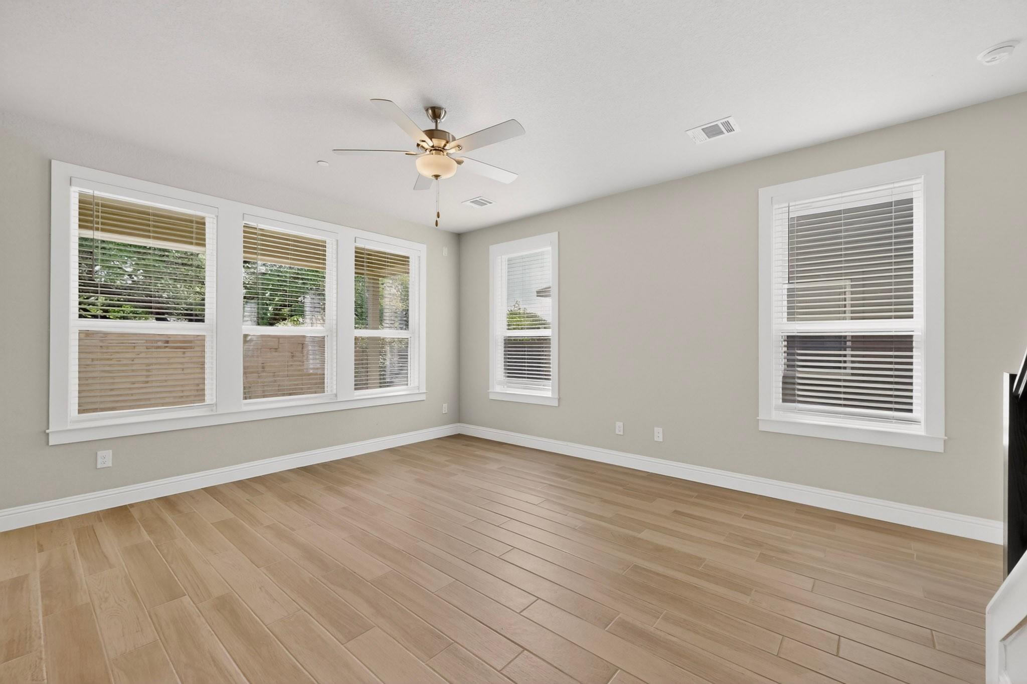 2605 Sam Bass RD #9 — photo 4