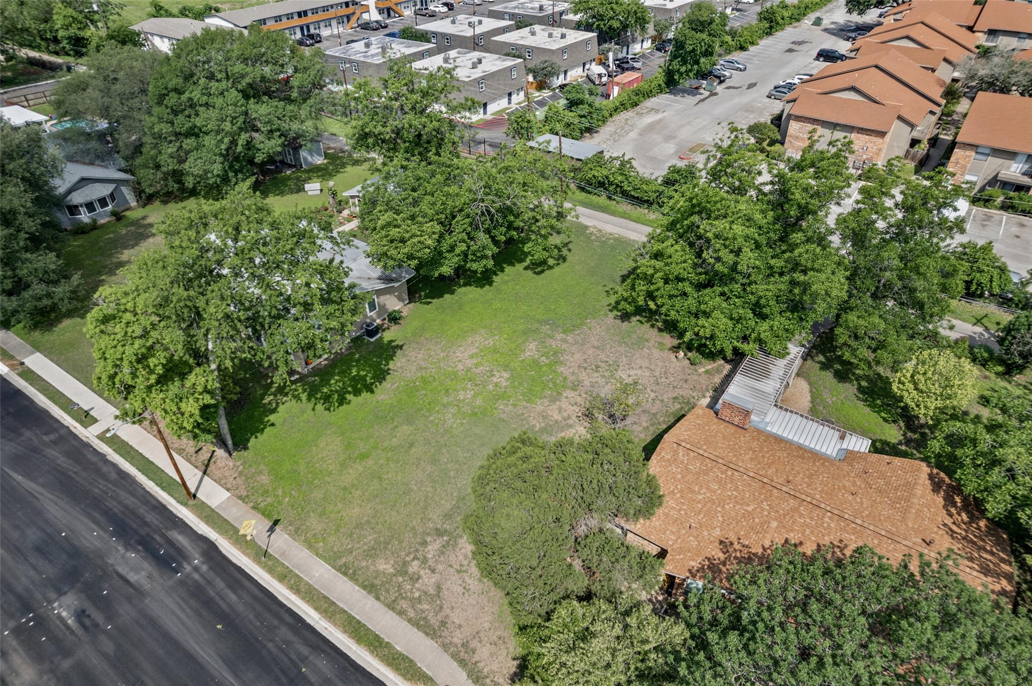 1209 Barbara DR — photo 4