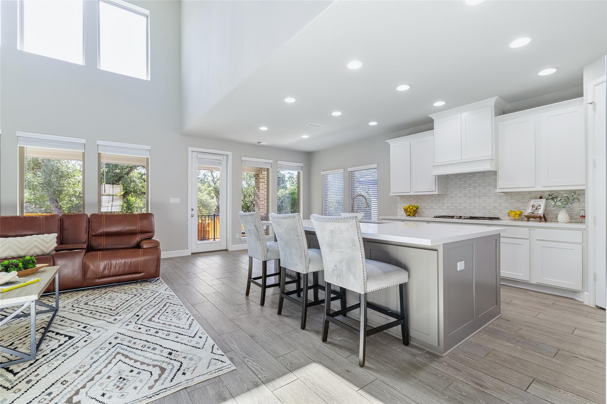 305 Terra Manor TRL — photo 5