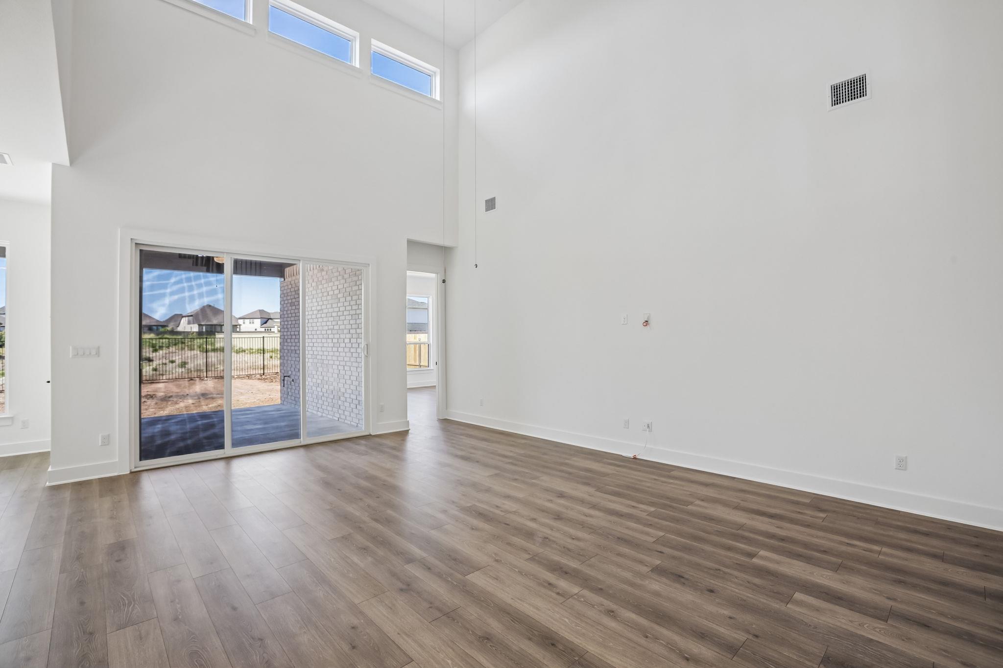 518 Tricia CT — photo 3