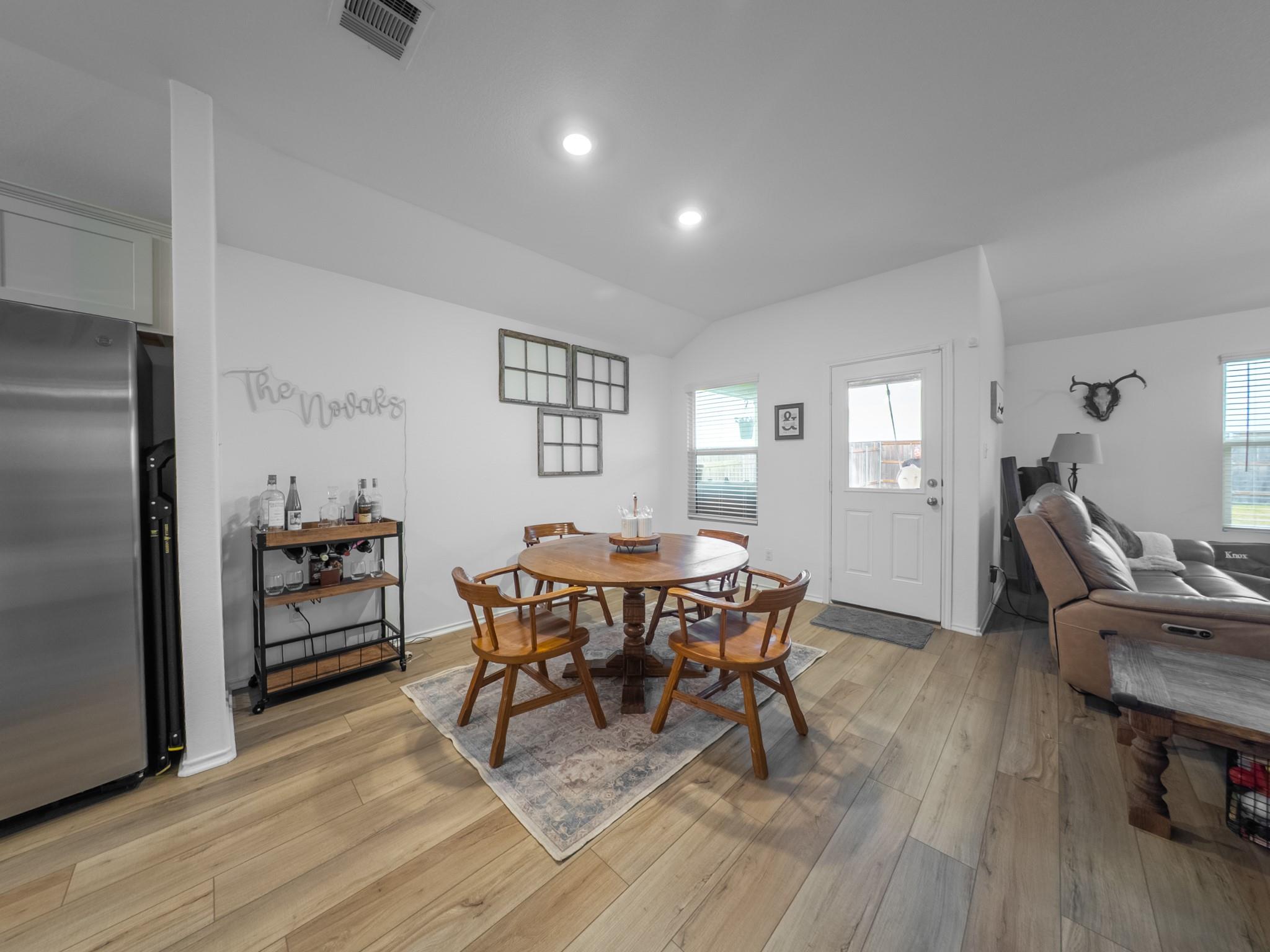 440 Sebring CIR — photo 4