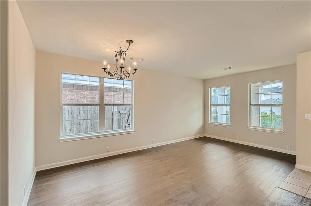 2307 Founder DR — photo 3