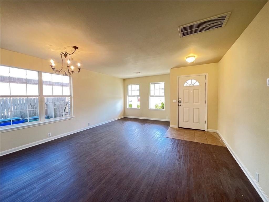 2307 Founder DR — photo 5