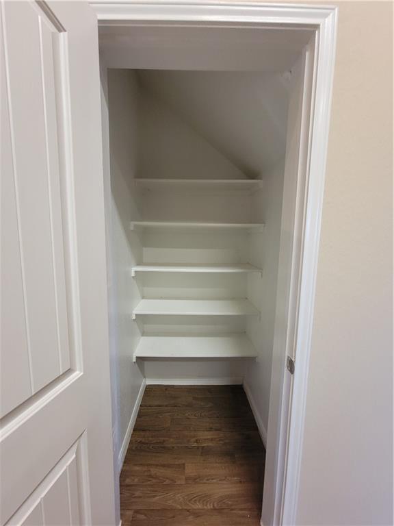 408 Luna Vista DR — photo 5
