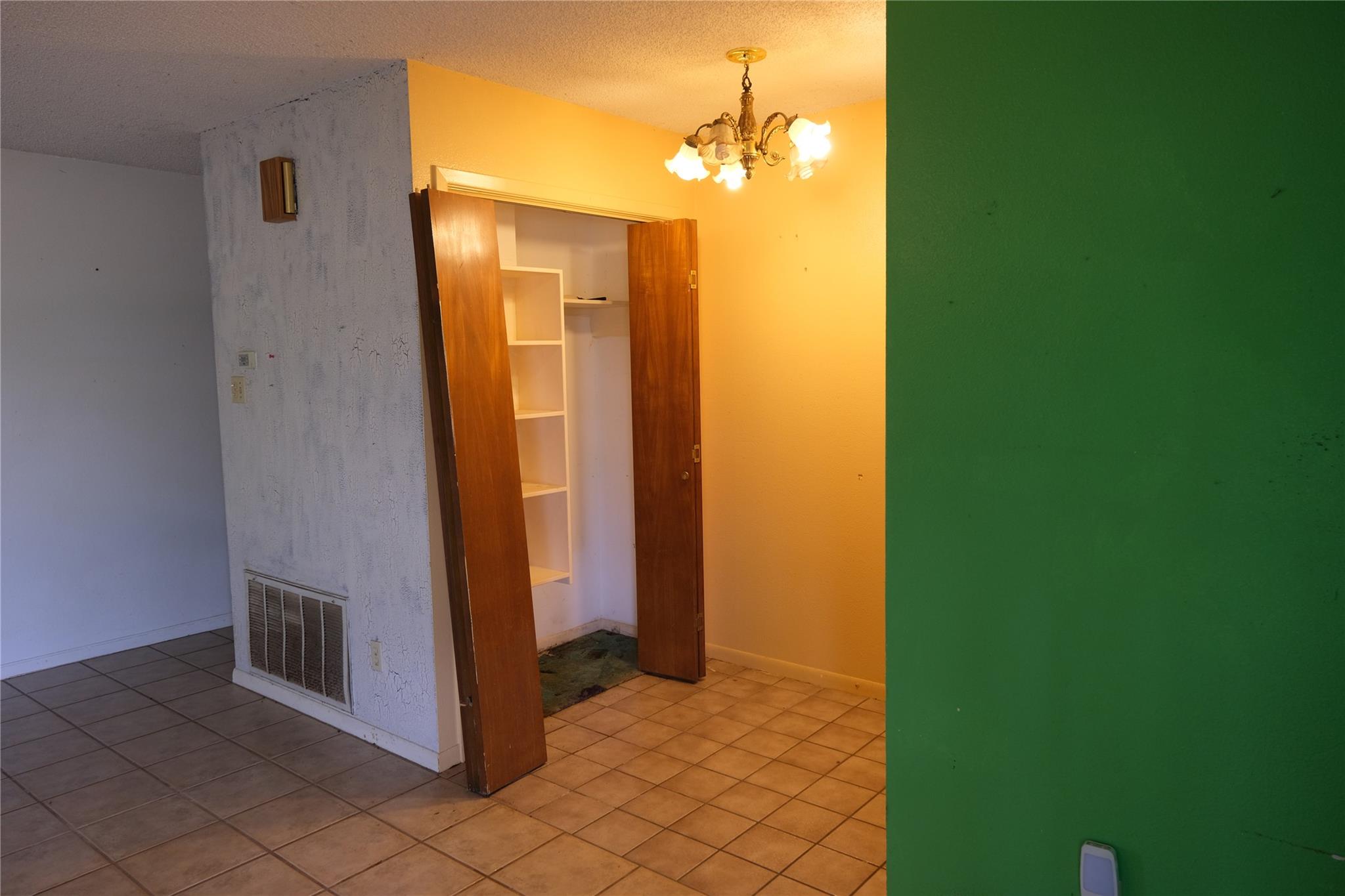 240 McAcres DR — photo 3