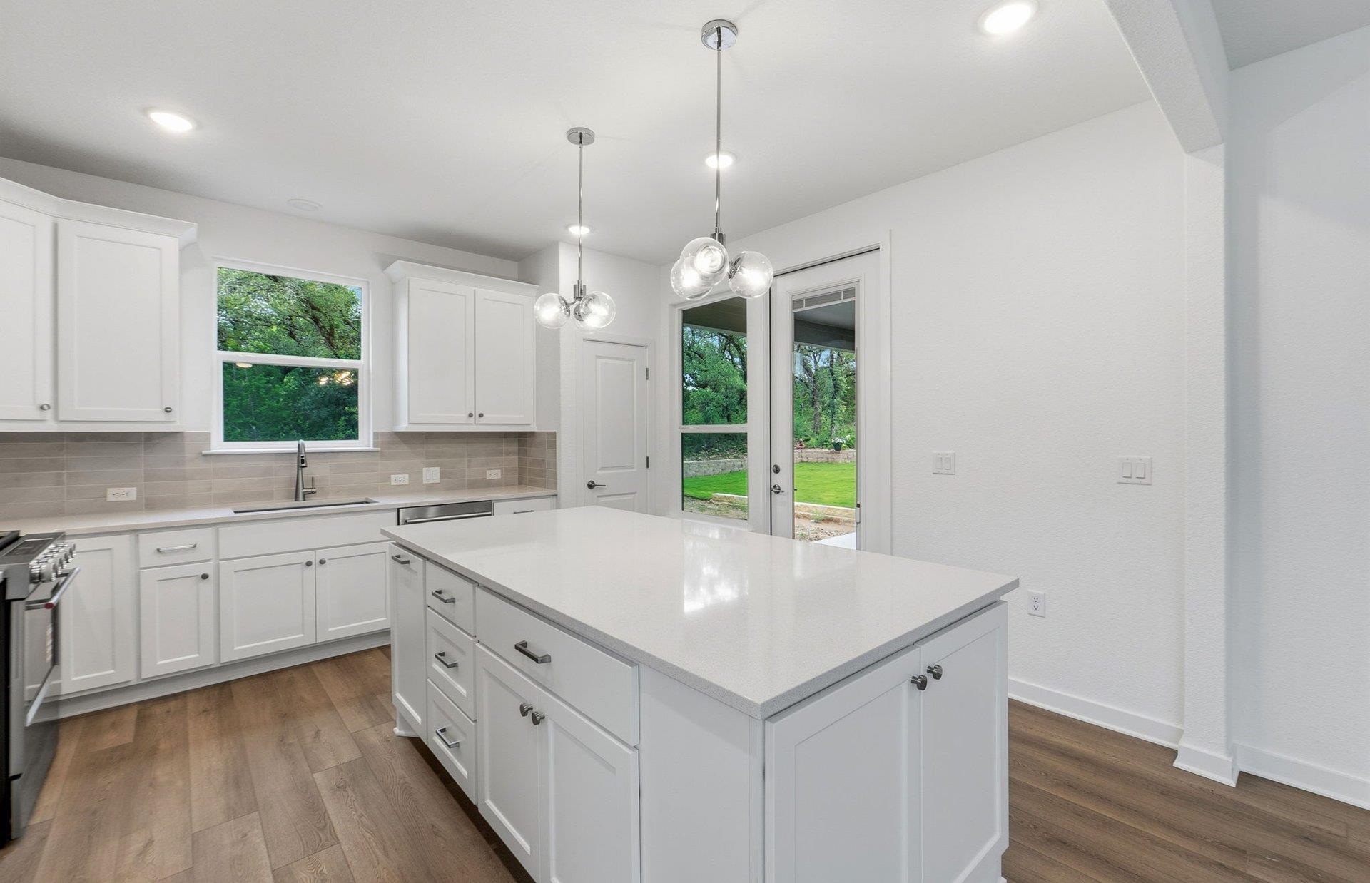 1010 Martingale ST — photo 5
