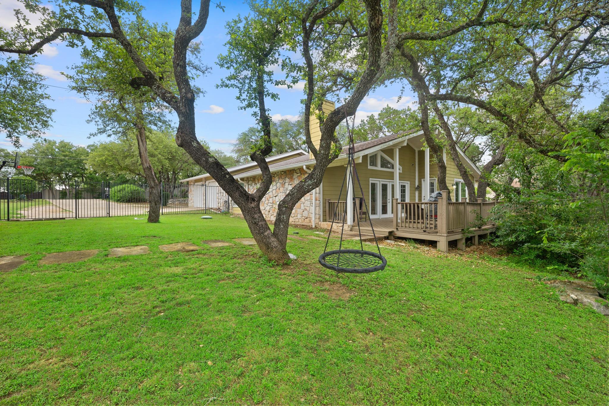 1211 Falcon Ledge DR — photo 4