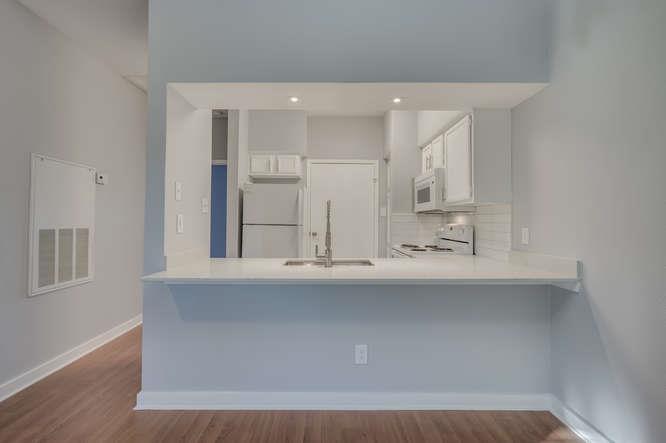2901 San Jacinto BLVD #306 — photo 4