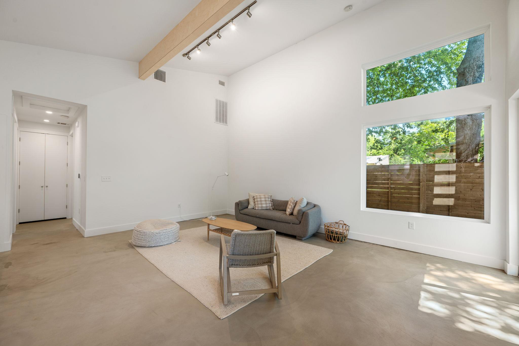 508 Capitol DR #2 — photo 4