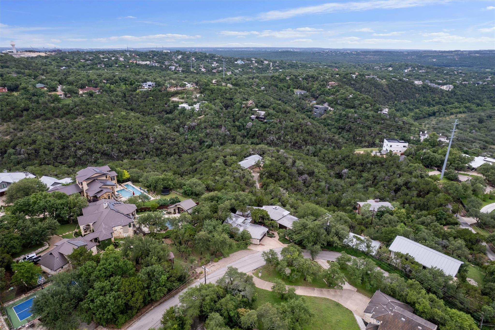 501 Drawbridge RD — photo 4
