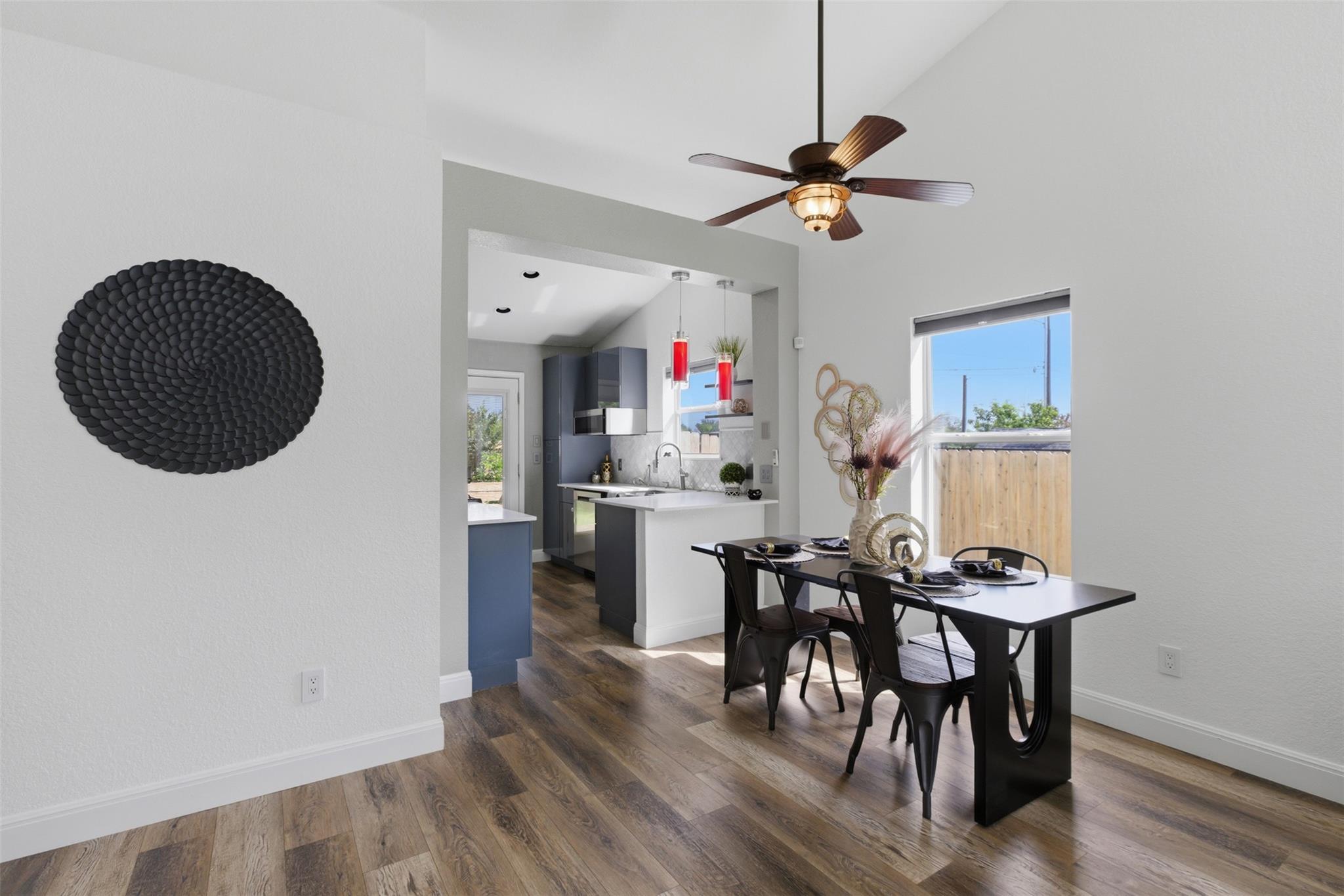 112 Prairie Springs LOOP — photo 4