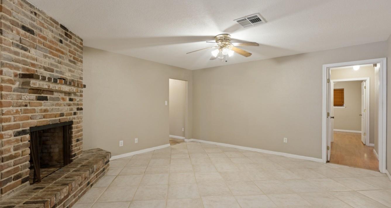 3221 Pine ST — photo 5