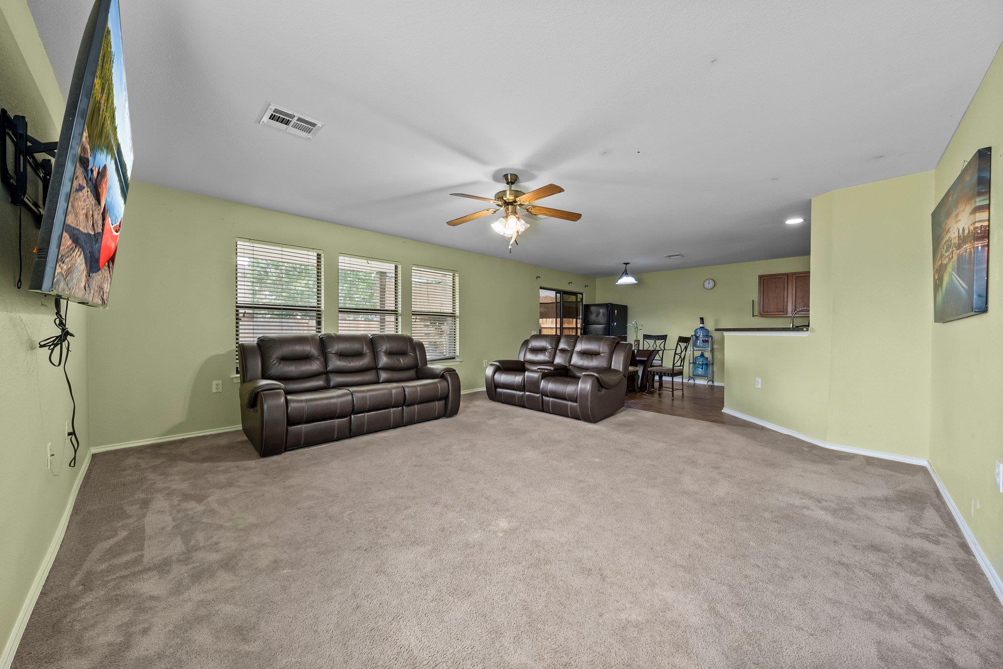 6829 Walkup LN — photo 3