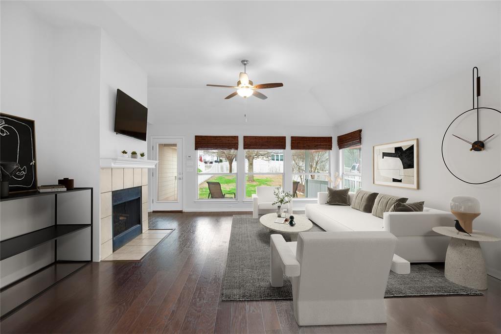 281 Hutton DR — photo 3