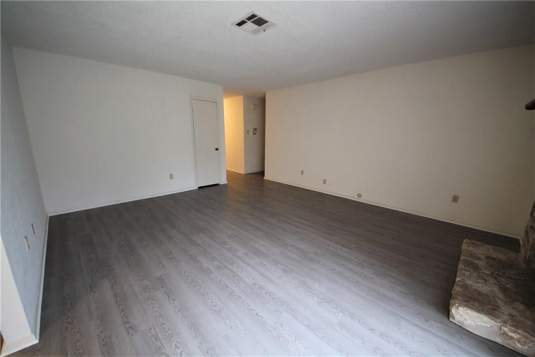 3206 Spaniel DR — photo 5