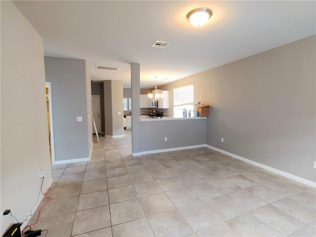 18412 Cumberland Gap ST — photo 4