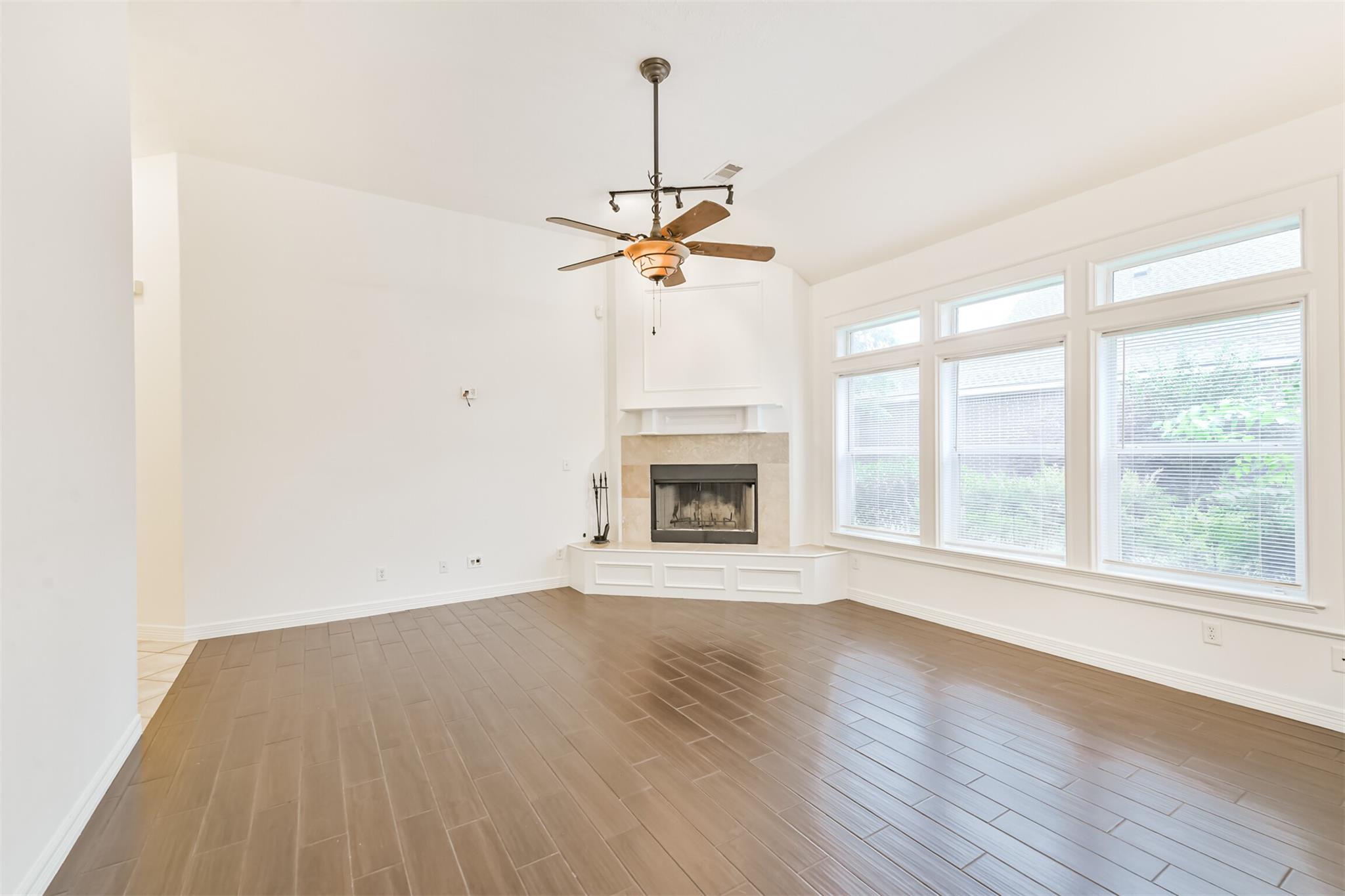 13118 Lazy LN — photo 4
