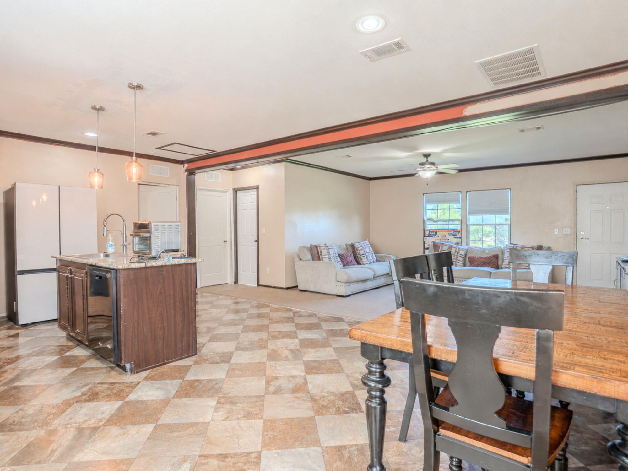 100 Northridge LN — photo 4
