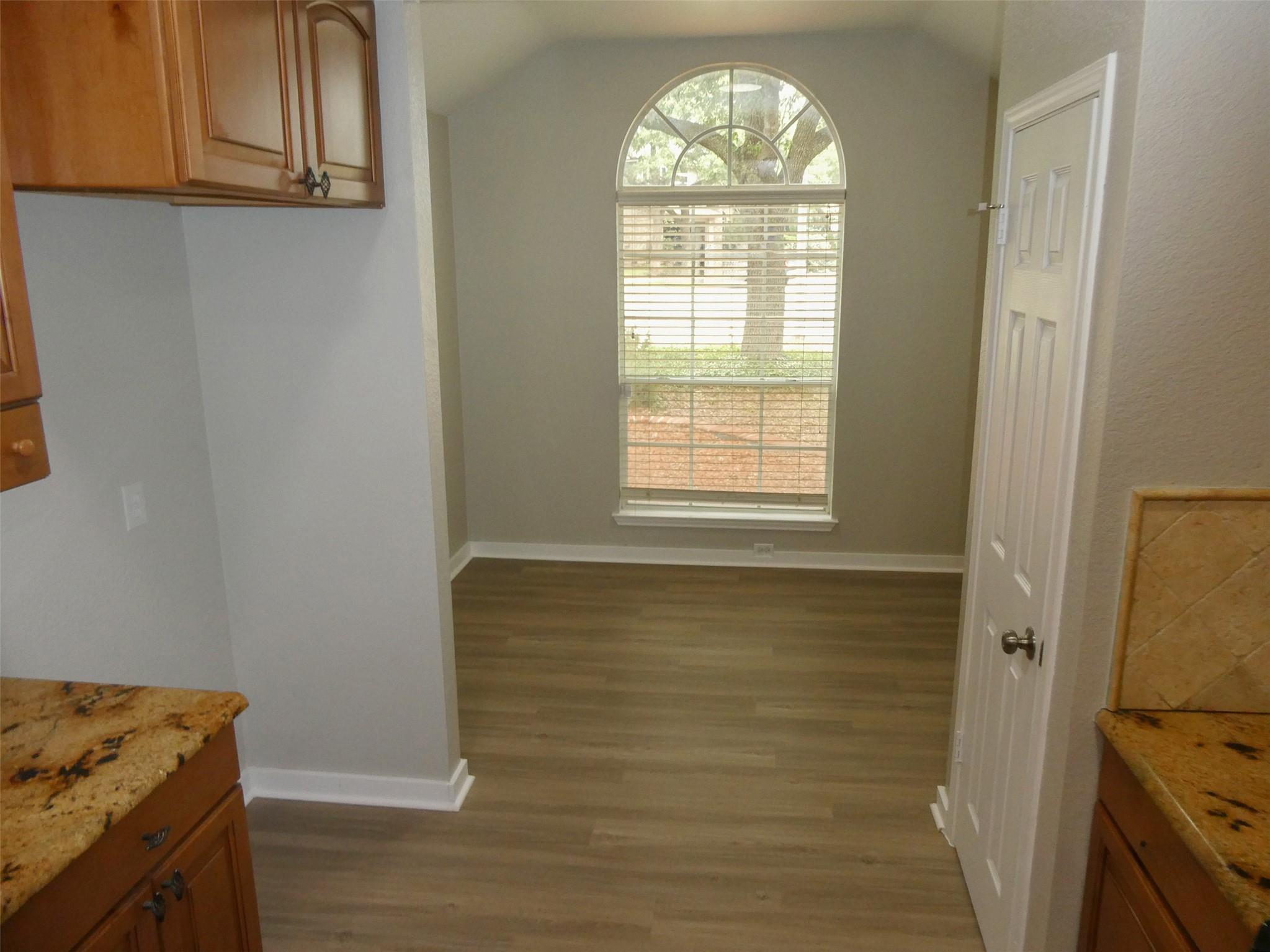 2310 MACAW DR — photo 5