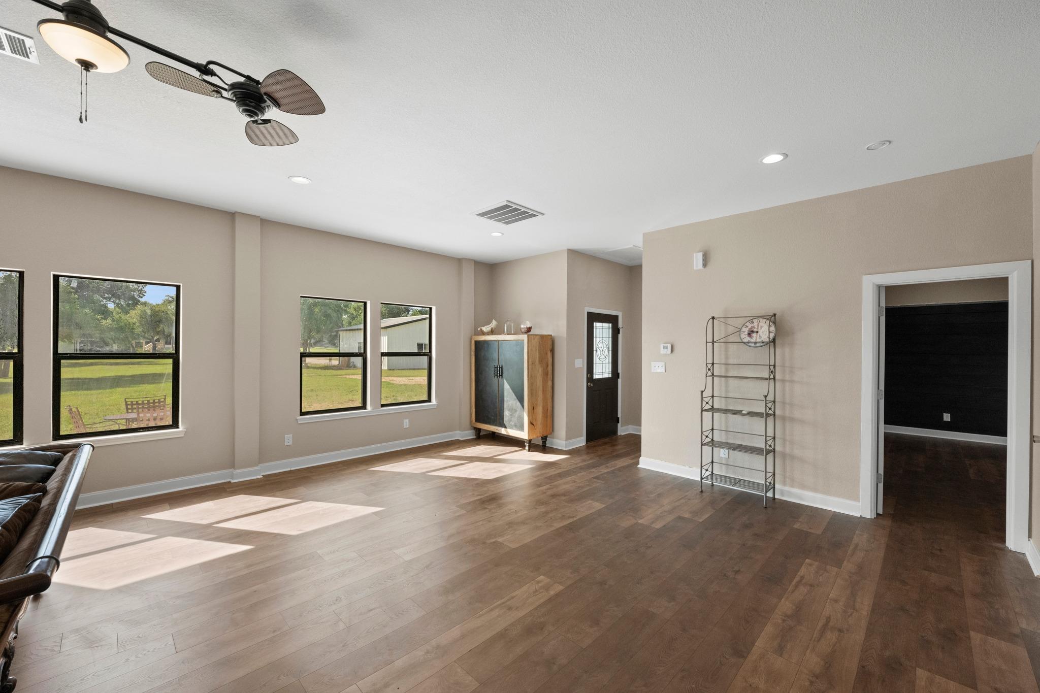 408 Mesa Oaks RD — photo 4