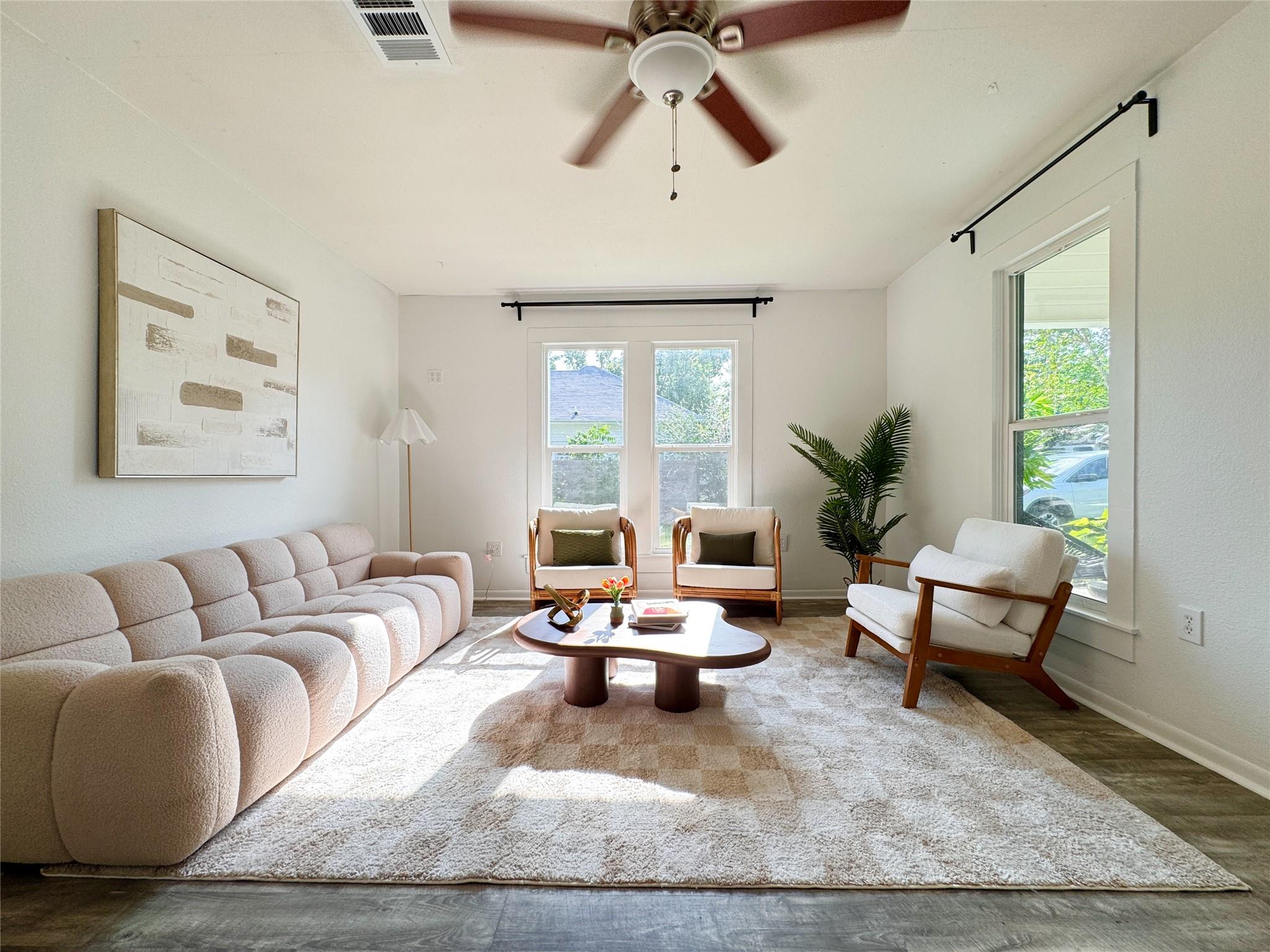 302 Brenham ST — photo 4