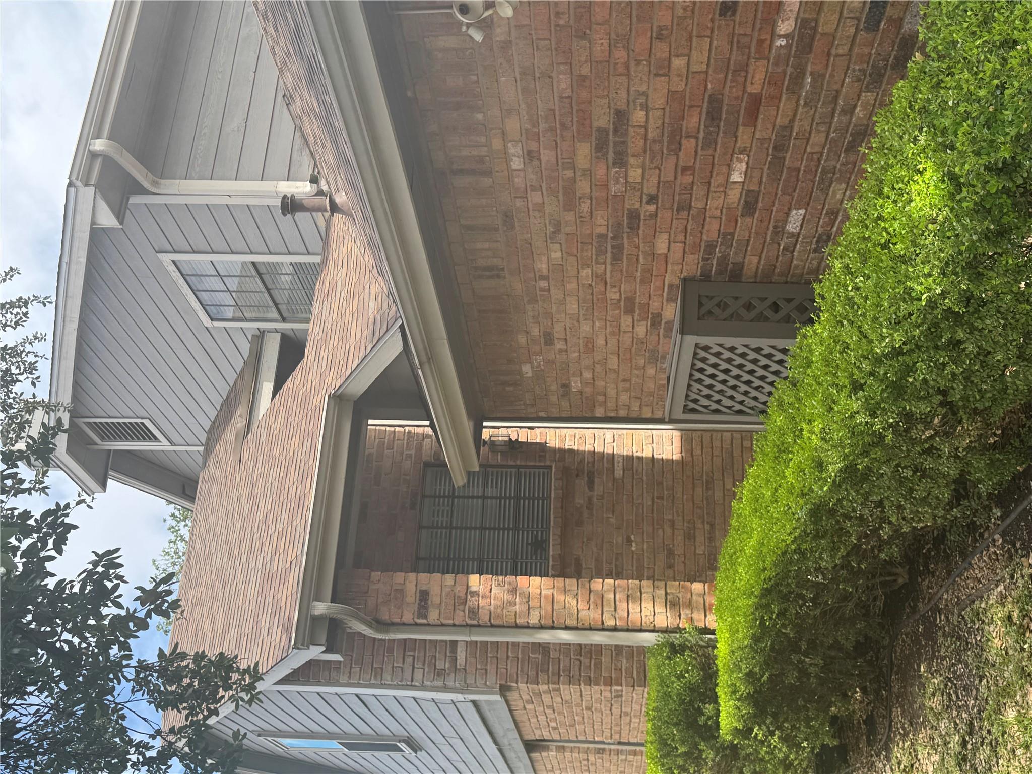 8502 Cima Oak LN #A — photo 4