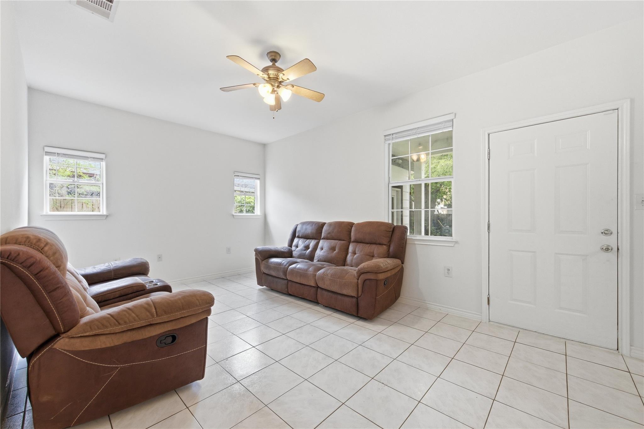 12213 Shropshire BLVD — photo 5