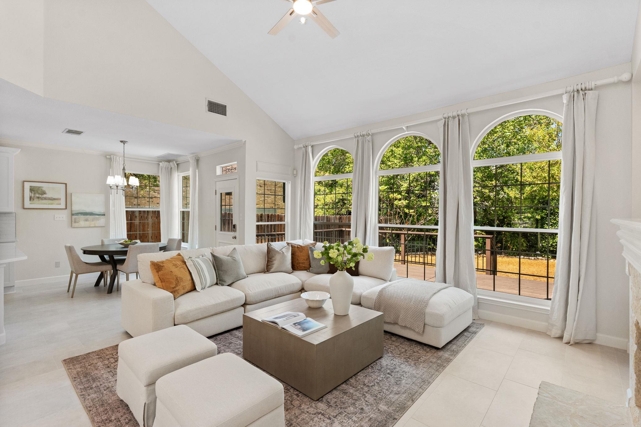 12600 Schreiner CT — photo 3