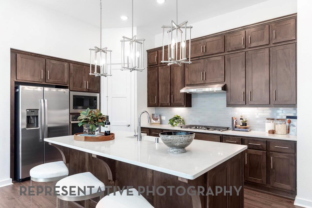1524 Snowdrop DR — photo 3