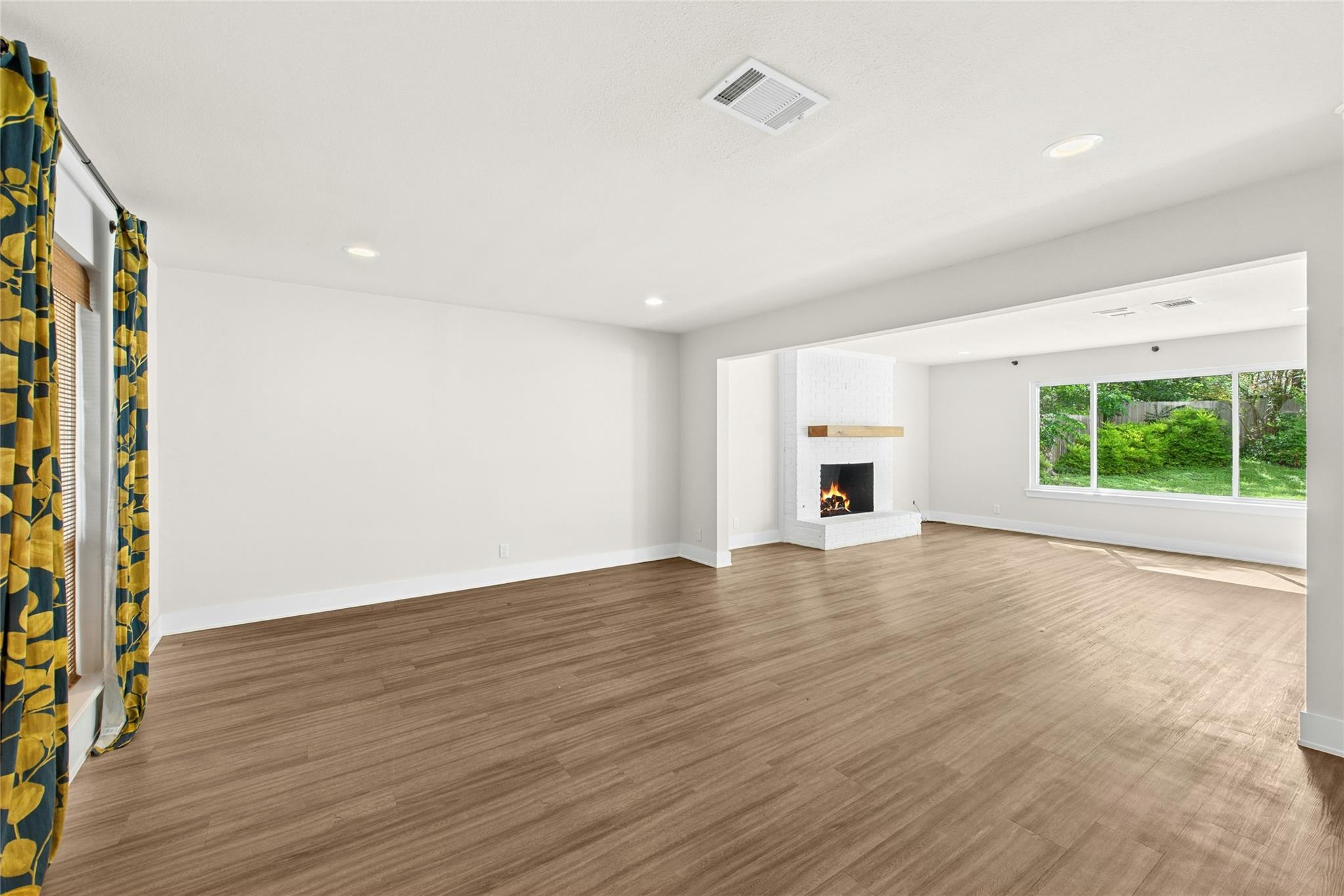 10101 Parkfield DR — photo 4