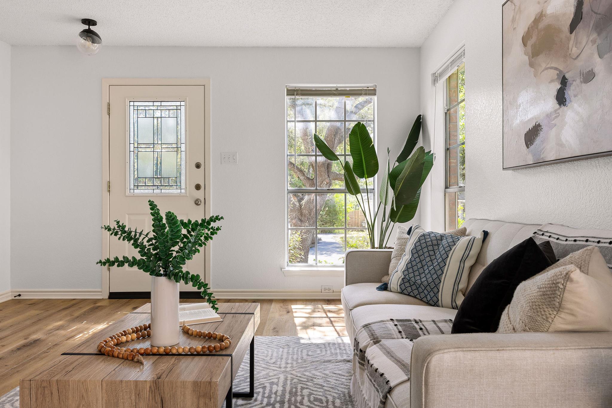 13208 Vendrell DR — photo 4