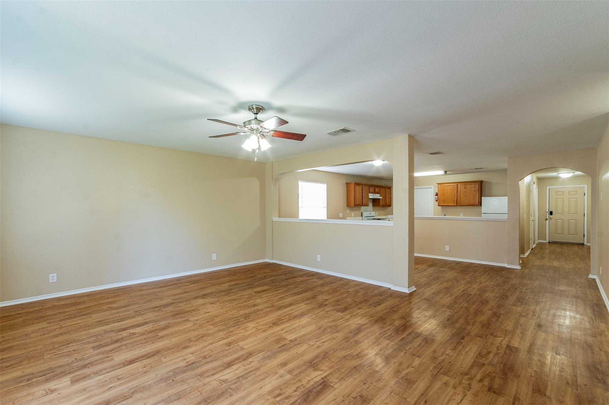 207 Mitchell DR — photo 5