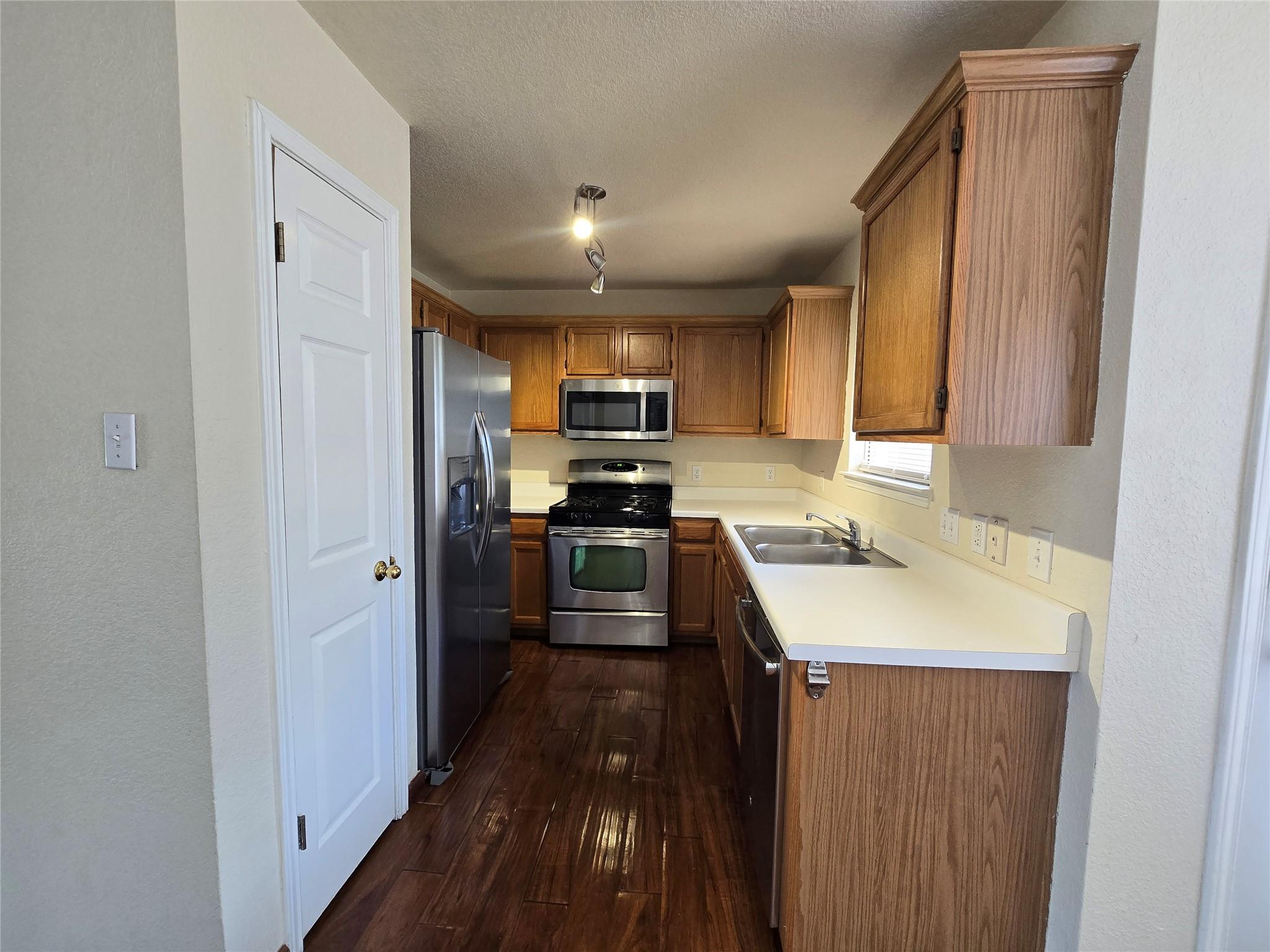 505 Shant ST — photo 3