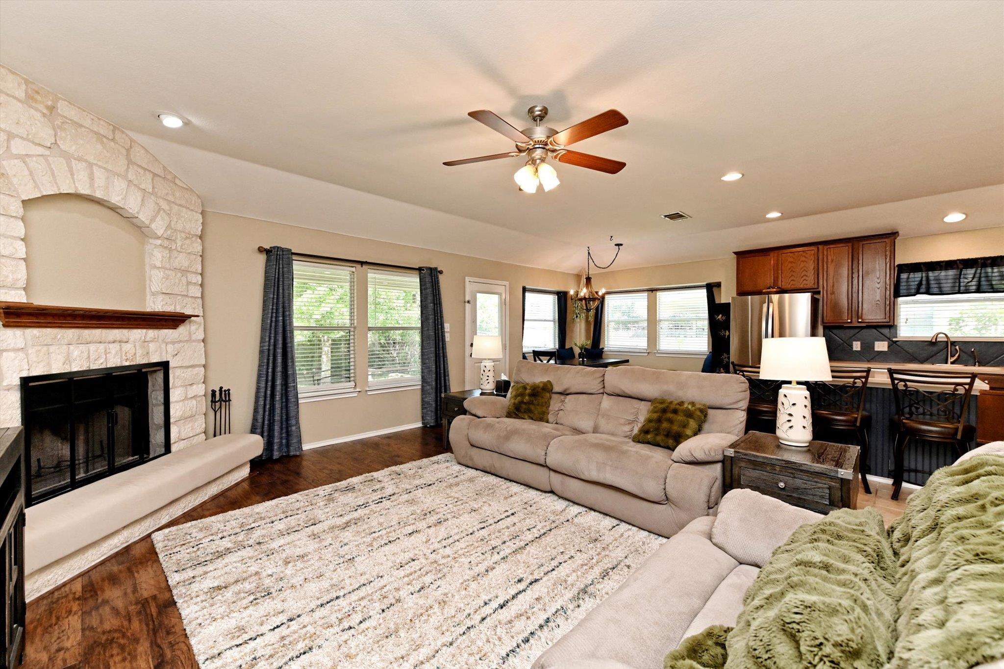 18608 Royal Pointe DR — photo 3