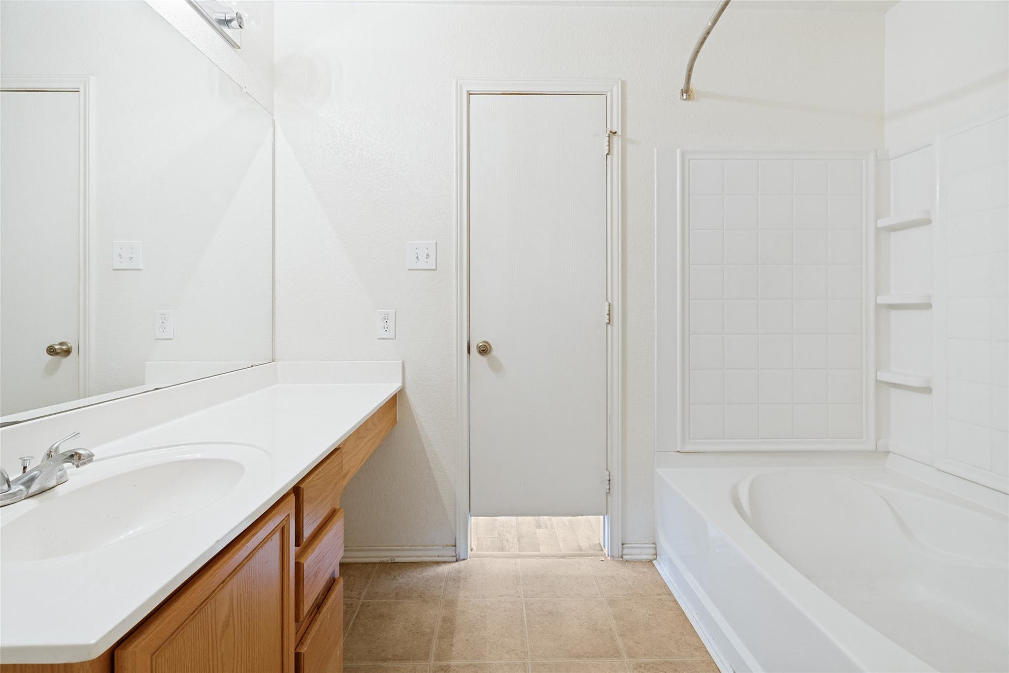 205 Xavier DR — photo 4
