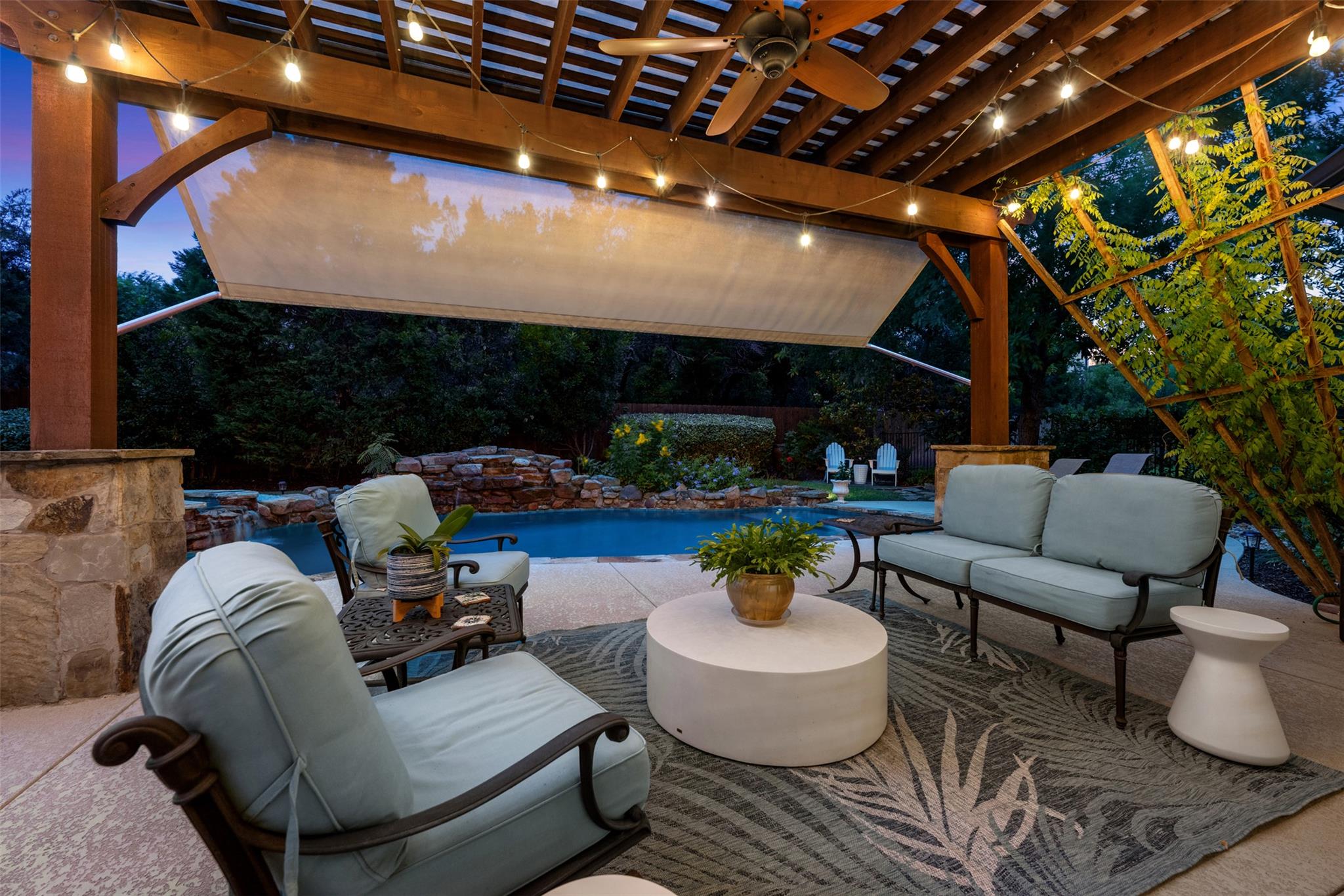 215 Lake Como DR